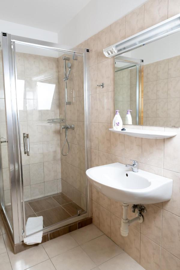 Liszt Apartman 페치 외부 사진