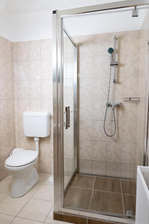 Liszt Apartman 페치 외부 사진